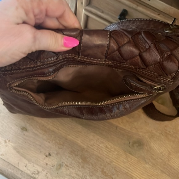 Civico 93 Bag Crossbody Woven Leather Italy Adjustable Strap Brass Hardware - Picture 5 of 13